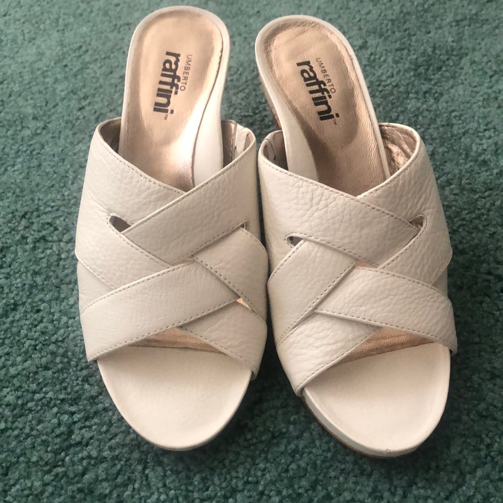 White wedges